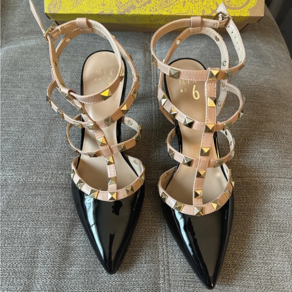 Mix No. 6 Black and Tan Studded Heels